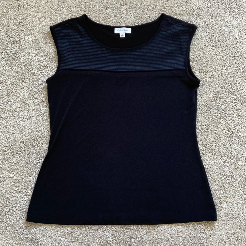 Calvin Klein • Black Sleeveless Tank Top